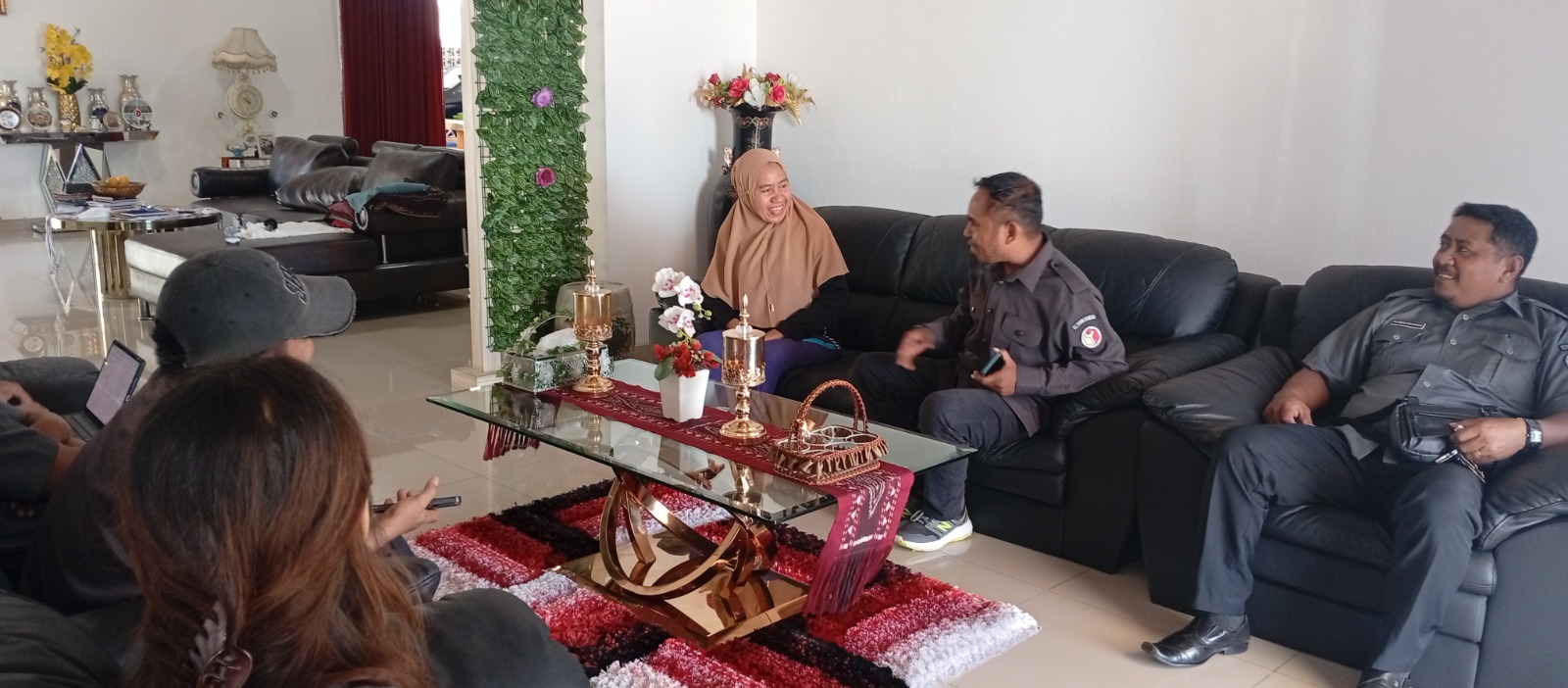 Diskusi Bersama Ketua BKMT Lembata