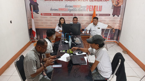 Bawaslu Lembata Ikuti Diskusi Daring