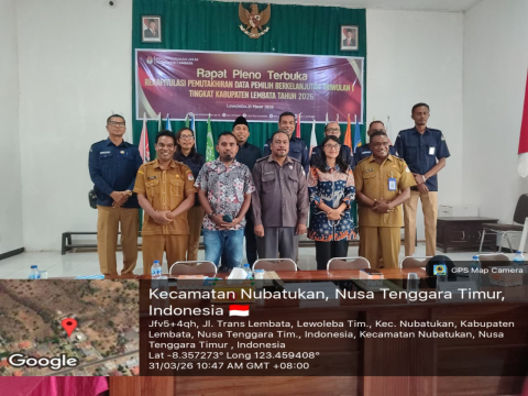 Kegiatan Pleno ditutup Foto Bersama