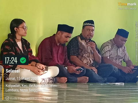 Bawaslu Lembata Gelar Ngabuburit Pengawasan di Desa Palilolon