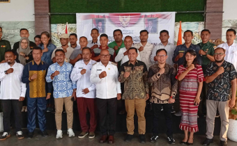 Foto bersama Giat Penguatan Kelembagaan