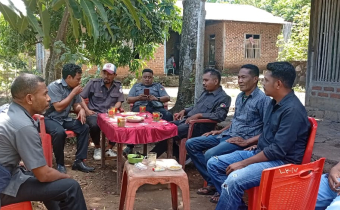 Konsolidasi Demokrasi Ke Desa Idalolong